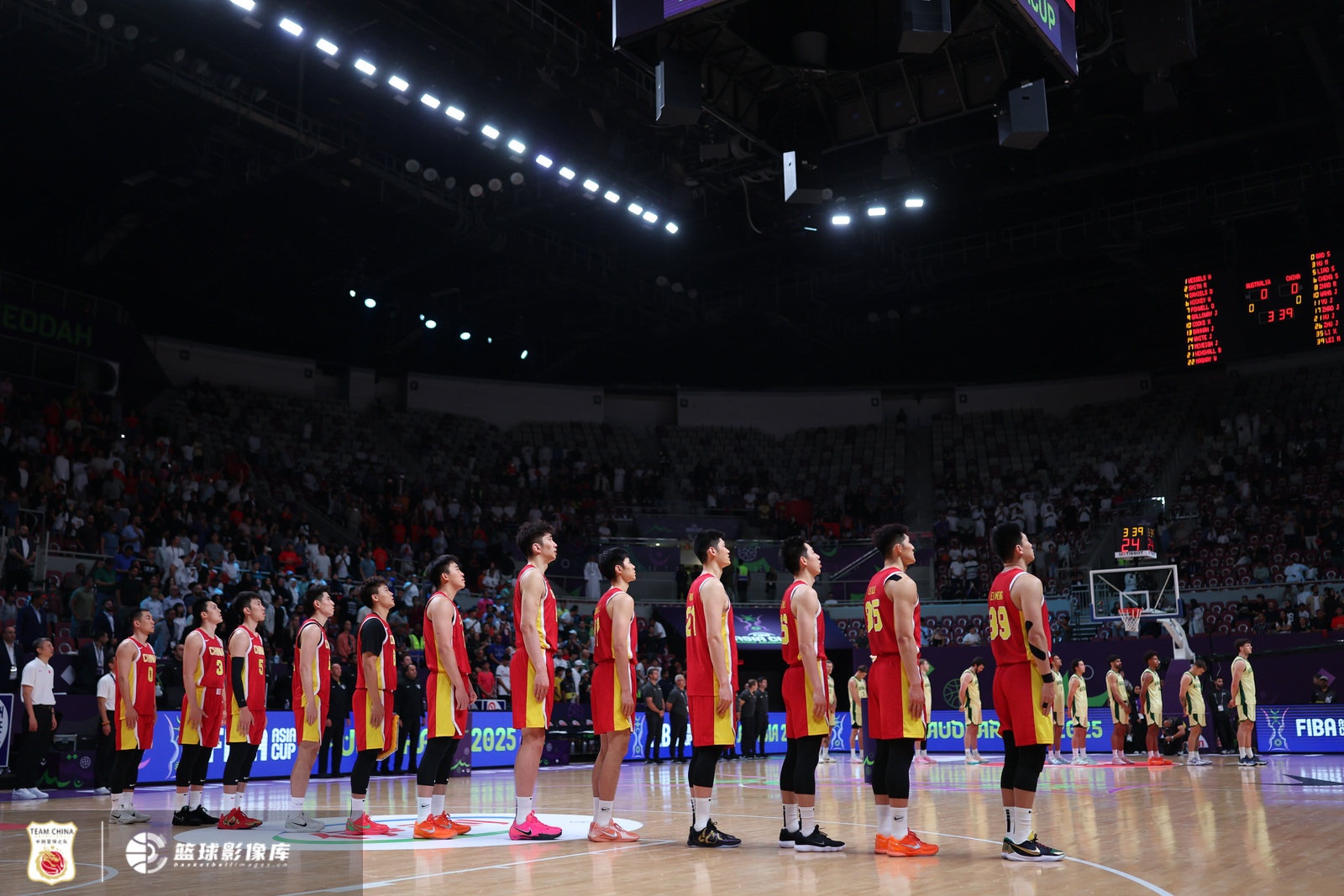 余嘉豪谈亚洲杯男篮团队氛围:凝聚力强且分工明确