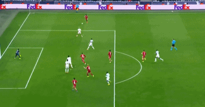 PP电子(中国)-3-0!萨拉赫失单刀,索博斯洛伊致敬小罗,利物浦剑指欧冠16强