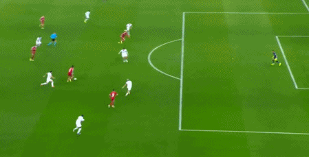 PP电子(中国)-3-0!萨拉赫失单刀,索博斯洛伊致敬小罗,利物浦剑指欧冠16强