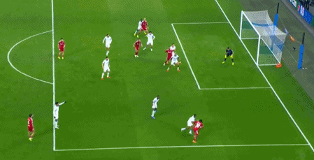 PP电子(中国)-3-0!萨拉赫失单刀,索博斯洛伊致敬小罗,利物浦剑指欧冠16强