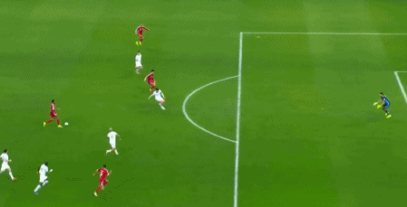 PP电子(中国)-3-0!萨拉赫失单刀,索博斯洛伊致敬小罗,利物浦剑指欧冠16强