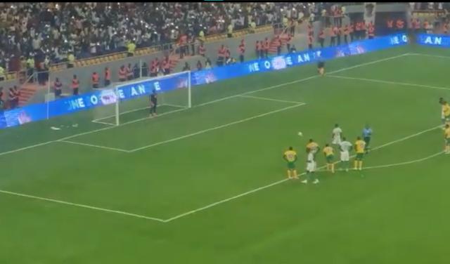 PP电子(中国)-马内回家探亲 塞内加尔球迷见到偶像激动语无伦次