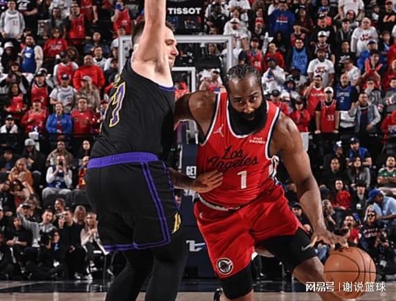 PP电子(中国)-快船轻松过关三喜临门，主力得到休息时间，找回久违强悍防守