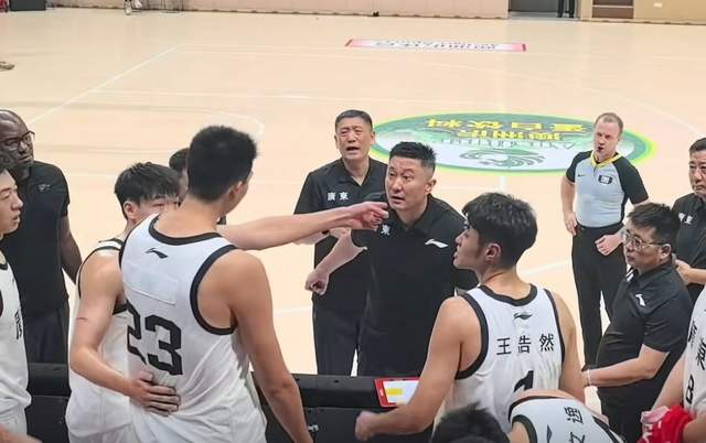 篮板第1！盖帽第1！杜锋弃徒强势逆袭，堪称励志哥，获郭士强认可